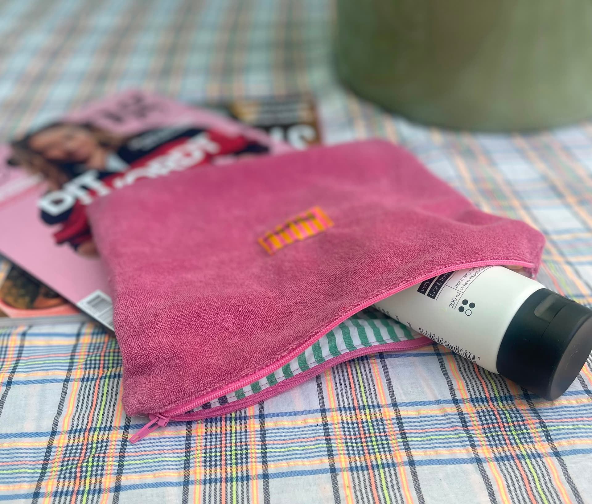 Toiletry bag dream tag